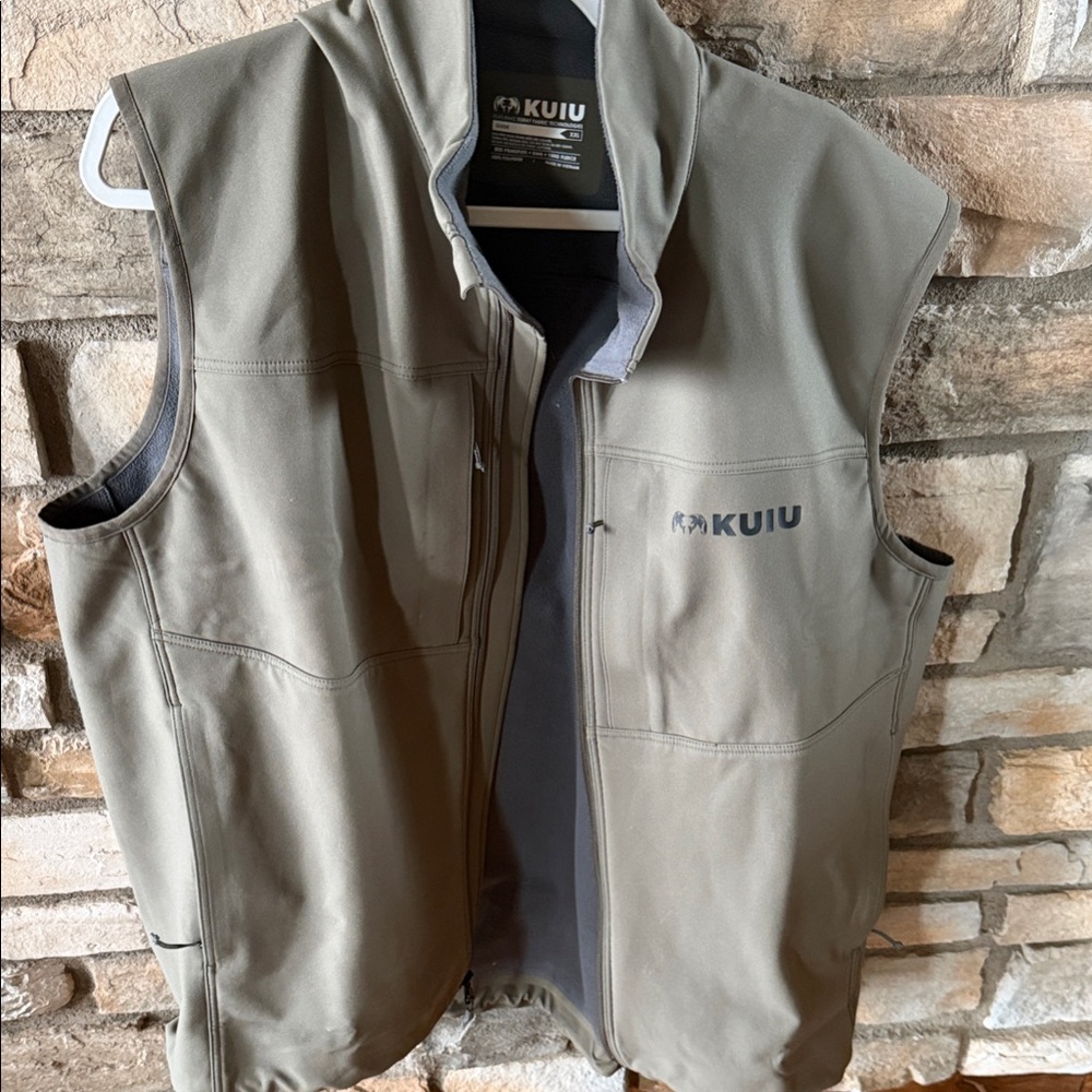 KUIU Olive Sleeveless Outdoor Vest
